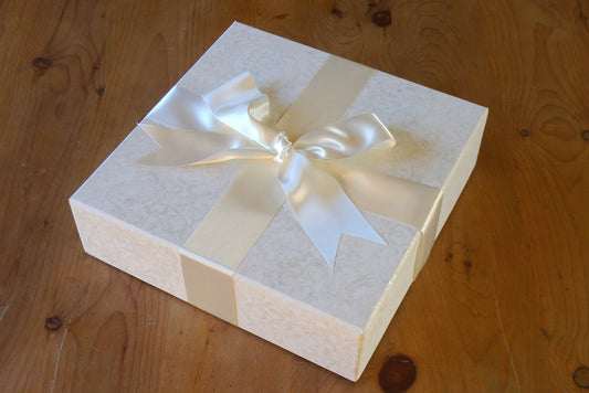Sugared Ivory Wedding Dress Travel Box - Medium